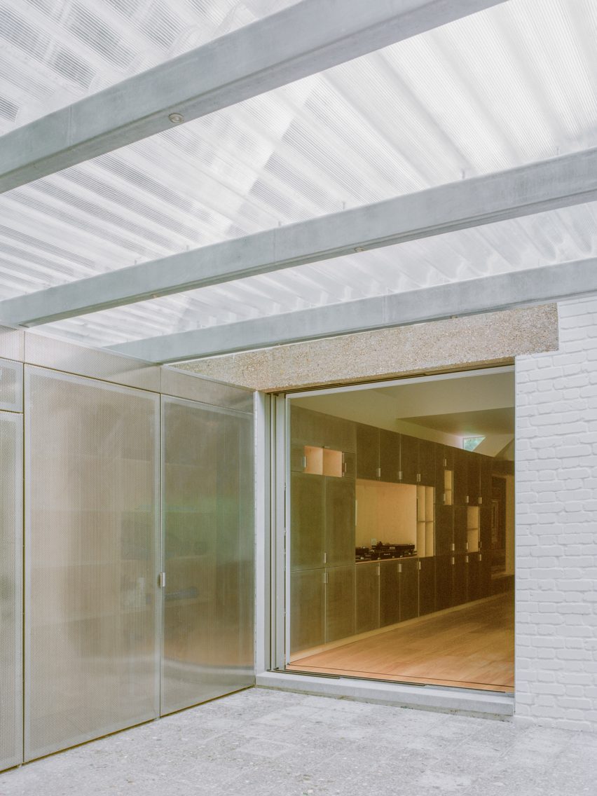 Exeter Road Pavilion by Neiheiser Argyros