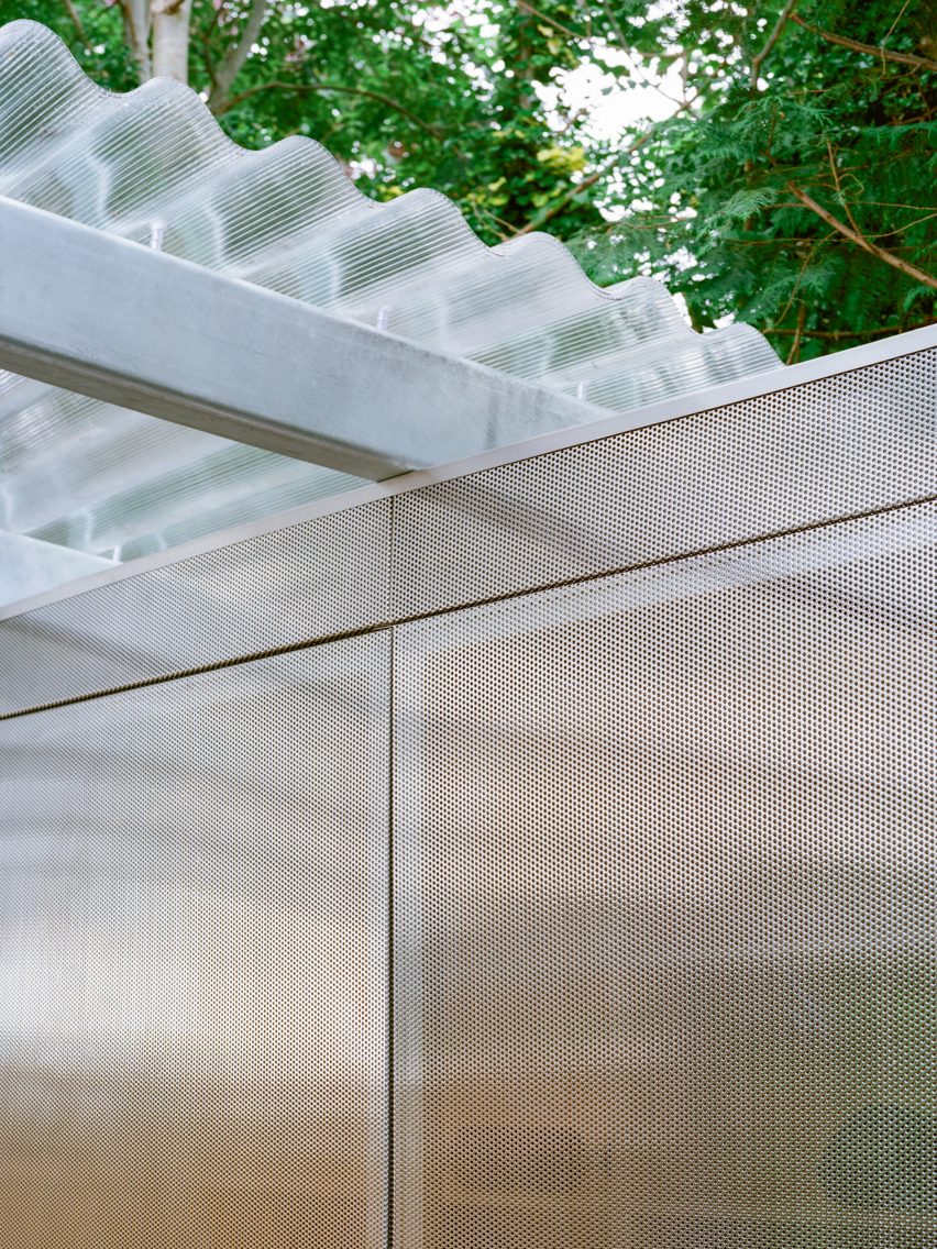 Exeter Road Pavilion by Neiheiser Argyros