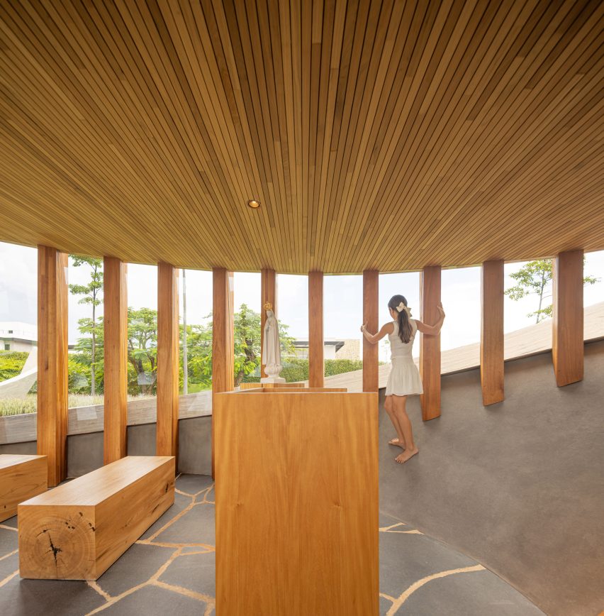 Nest Chapel in Brazil by Felipe Caboclo Arquitectura