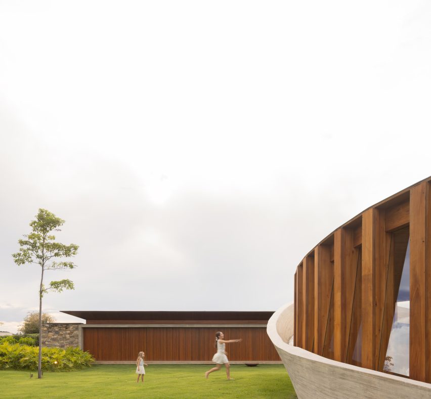 Nest Chapel in Brazil by Felipe Caboclo Arquitectura