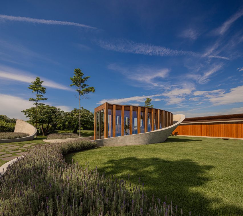 Nest Chapel in Brazil by Felipe Caboclo Arquitectura