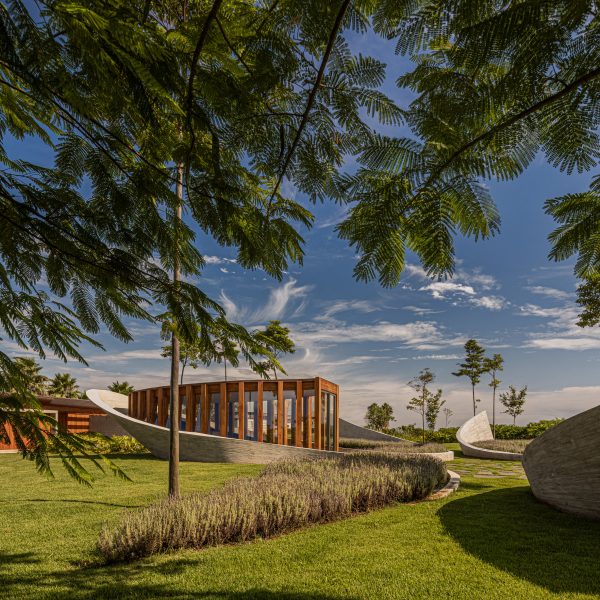 Nest Chapel in Brazil by Felipe Caboclo Arquitectura