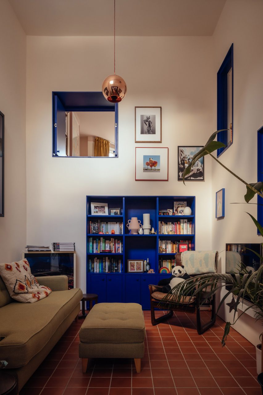 Peek-a-Blue by Nimtim Architects