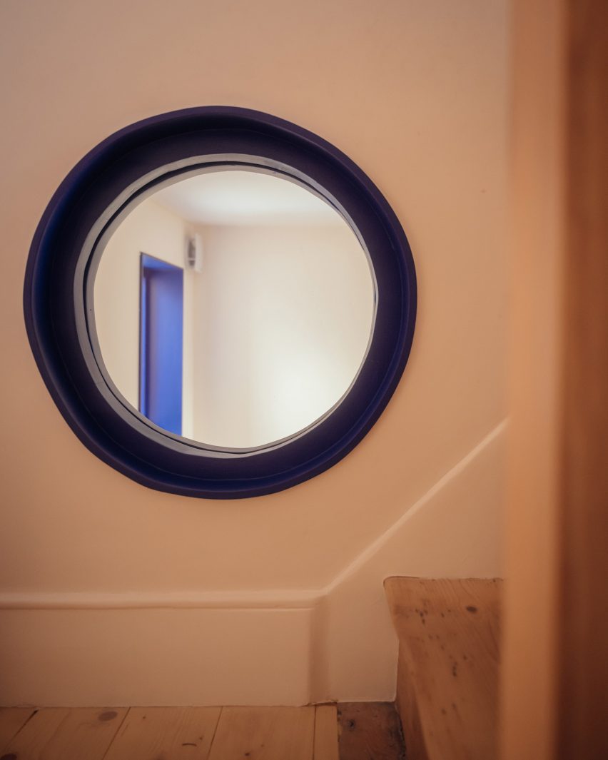 Peek-a-Blue by Nimtim Architects