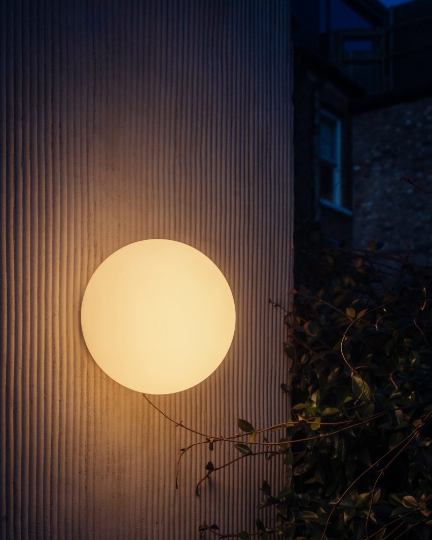 Peek-a-Blue by Nimtim Architects