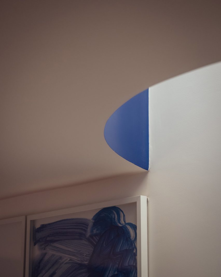 Peek-a-Blue by Nimtim Architects