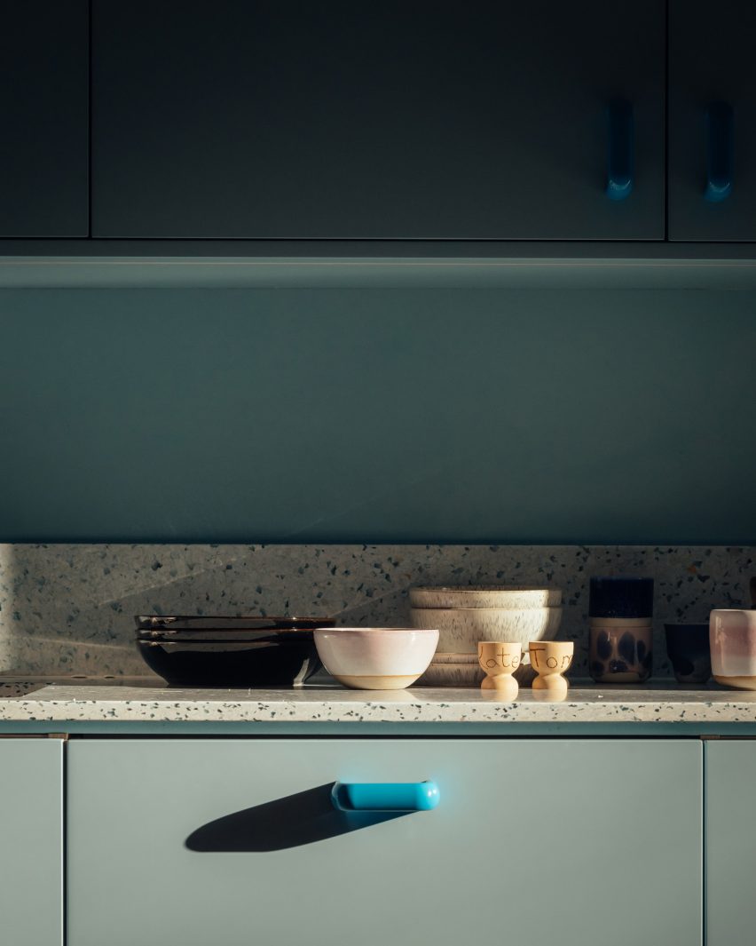 Peek-a-Blue by Nimtim Architects
