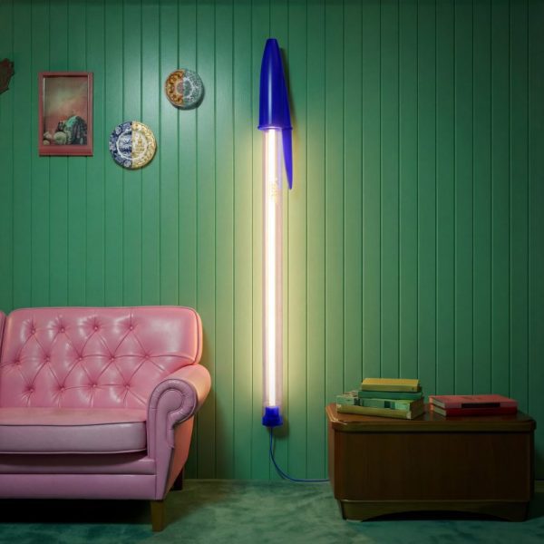 BIC oversized LED lamp
