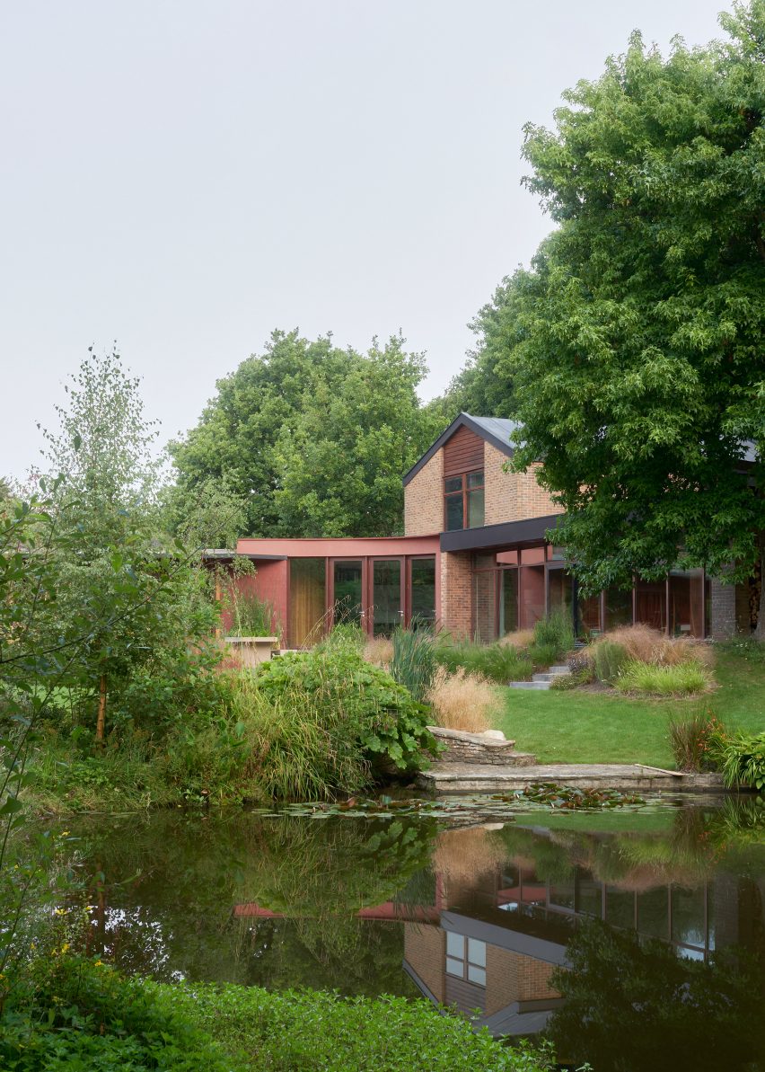 TH Residence by DeDraft