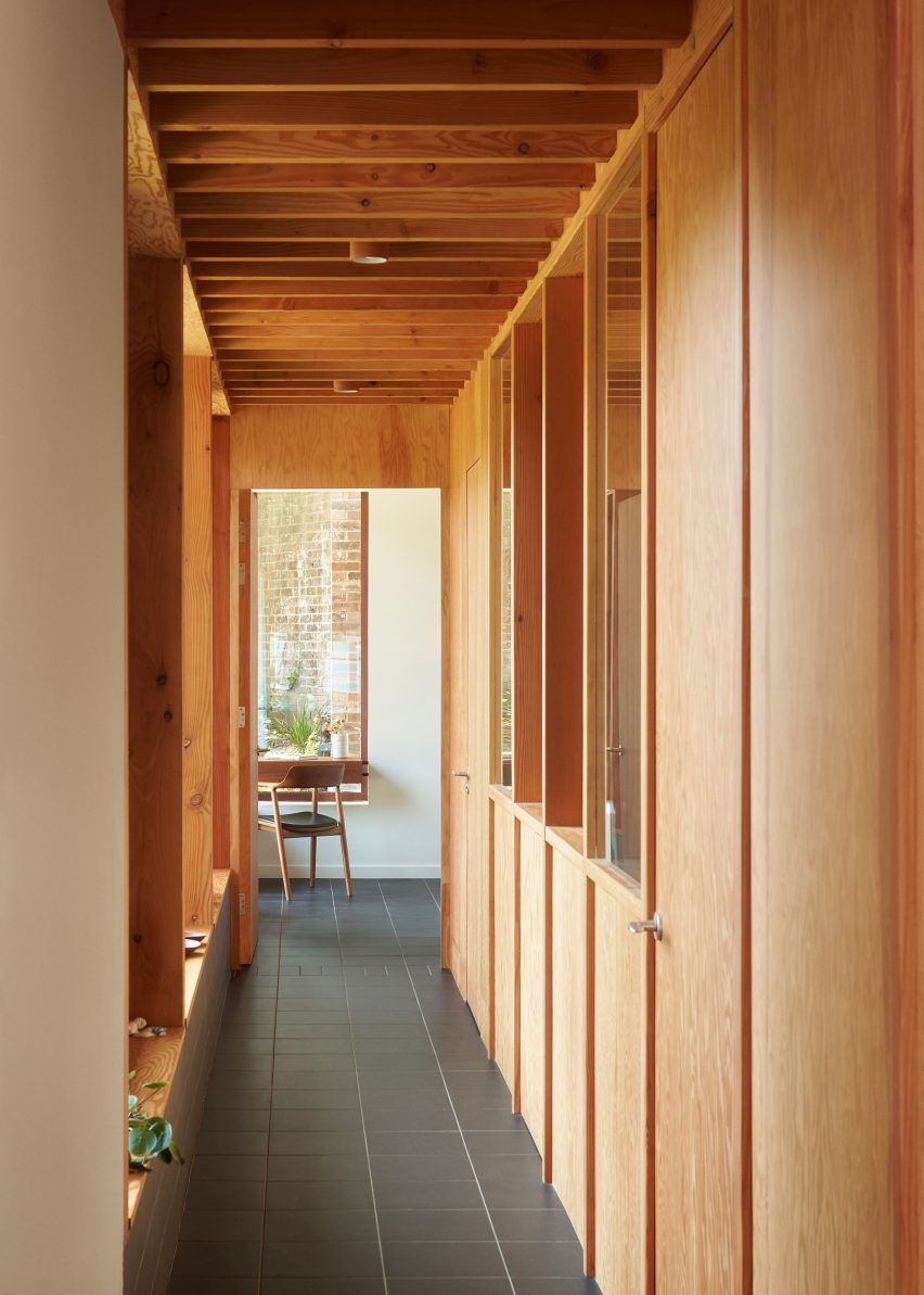 TH Residence by DeDraft