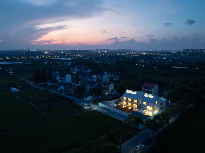 Guesthouse in ancient town of Xinchang