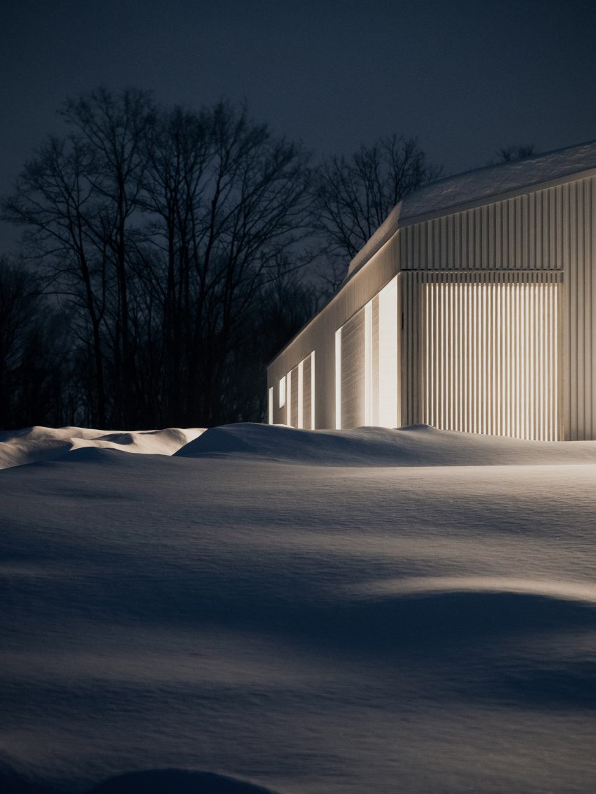 House in Canada by Atelier Kastelic Buffey