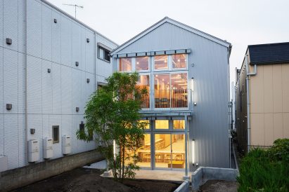 Back view of Uchida Shōten office