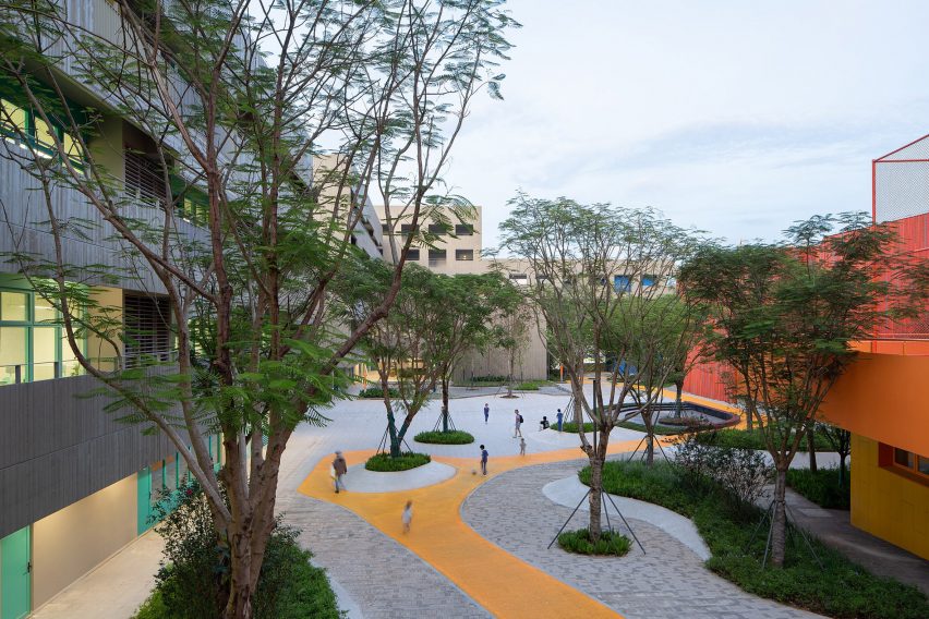 Hakka Academy Longgang Twin Stars by Urbanus