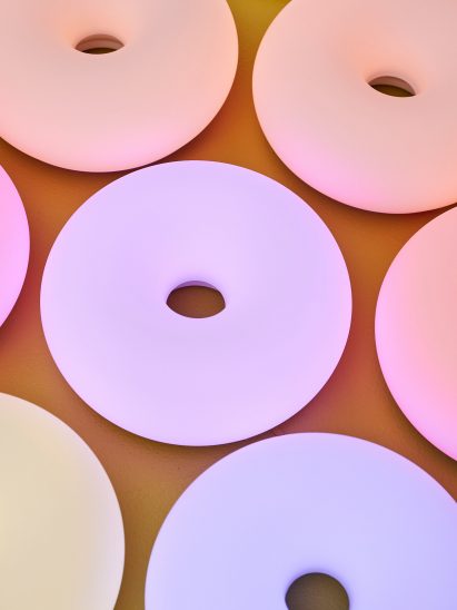Doughnut lamp by Sabine Marcelis