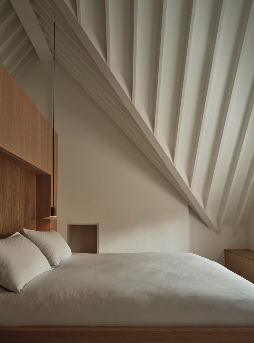 Vaulting Loft by Mata Architects