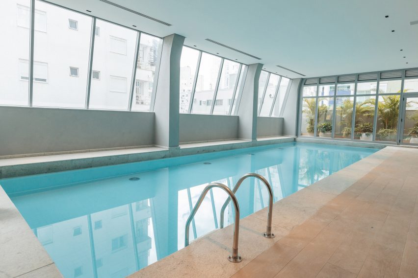 Pininfarnia Balneario Camboriu