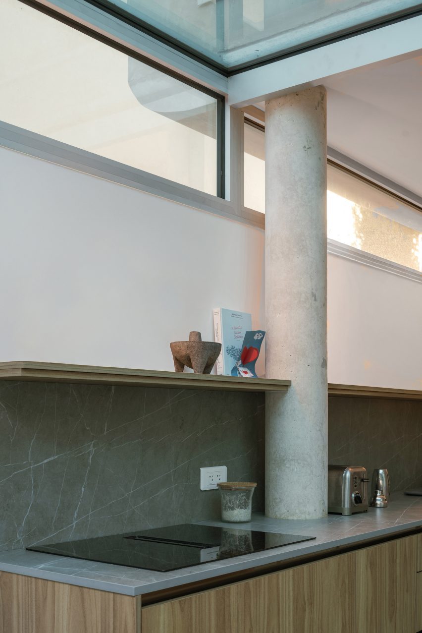 Concrete column in 2in1 Houses at Noisy-le-Sec by MXarchitecture