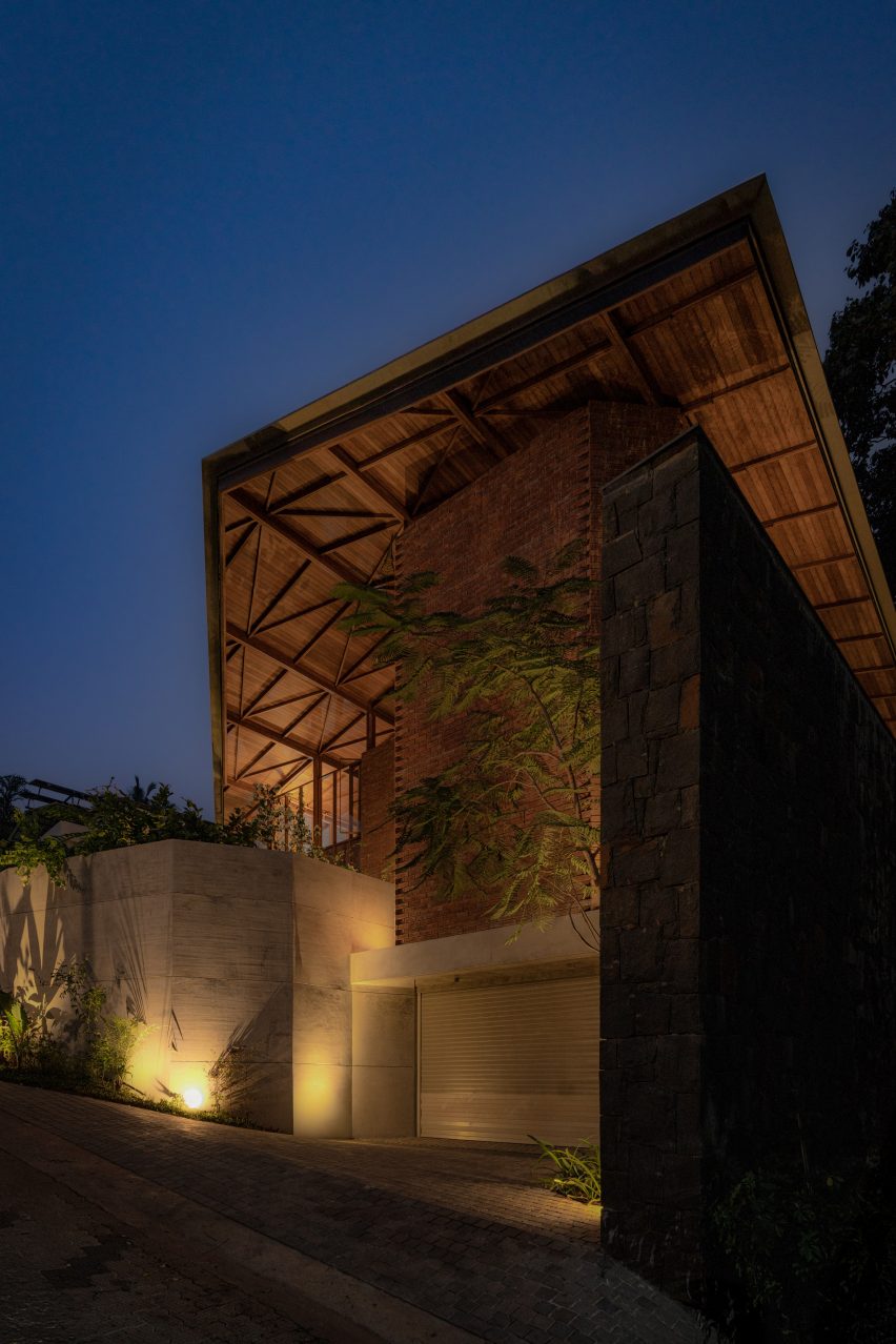 Ananda house by Thought Parallels Architecture
