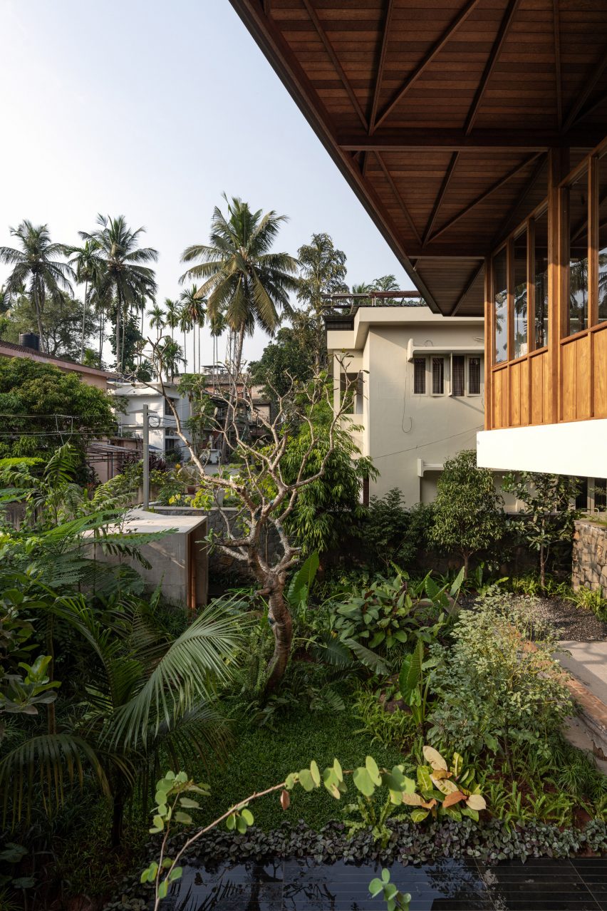 Ananda house by Thought Parallels Architecture