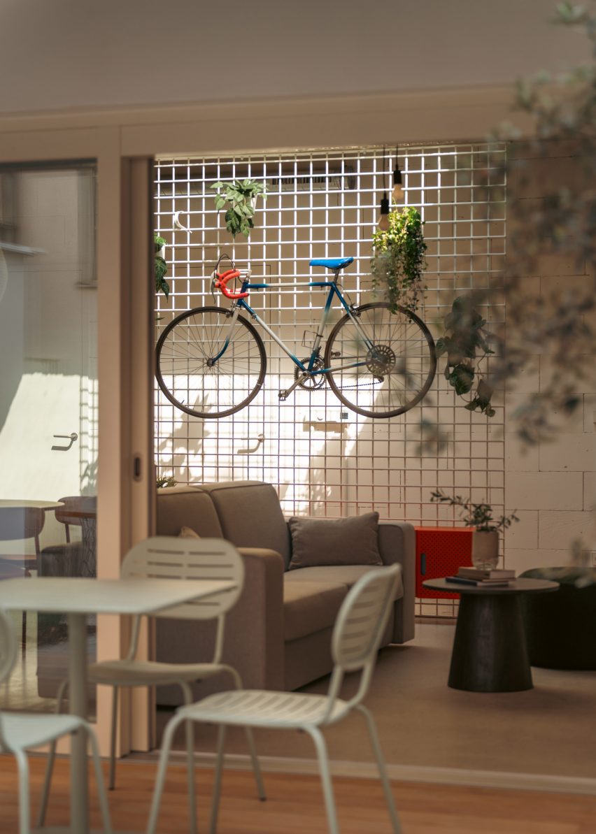 Residential conversion in Prague by BekArch