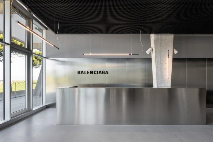 Stainless-steel reception of the Plant