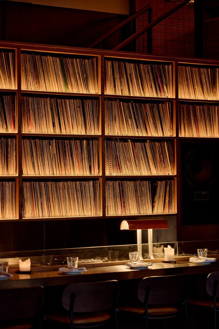 Records on show in Bambi E8