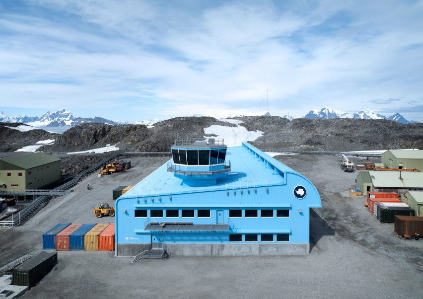 Discovery Building in Antartica by Hugh Broughton Architects