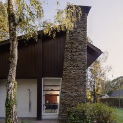 Facade of Bungalow Sint-Martens-Latem by Decancq Vercruysse