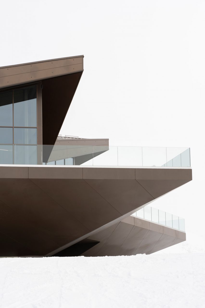 Stella di Pila cable car station by Studio di Architettura De Carlo Gualla