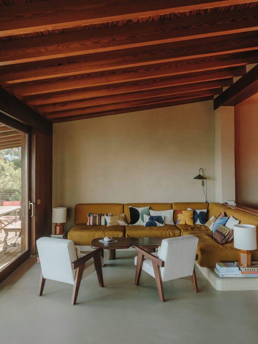 Casa da Praia holiday home in Mallorca, designed by Holzrausch