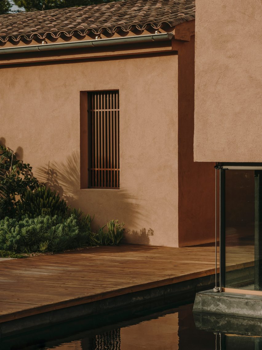 Casa da Praia holiday home in Mallorca, designed by Holzrausch