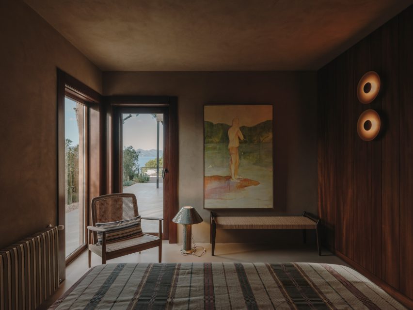 Casa da Praia holiday home in Mallorca, designed by Holzrausch