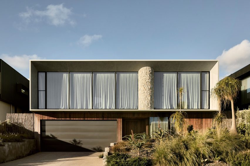 Coastal House in Victoria by Splinter Society