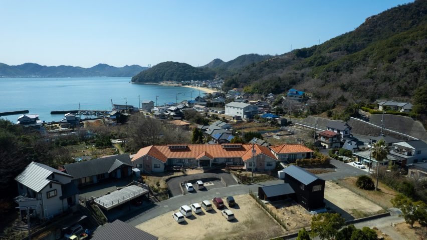House in Onimichi by Denizen Works