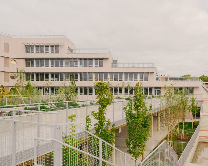 Dominique Frelaut School by Tectoniques