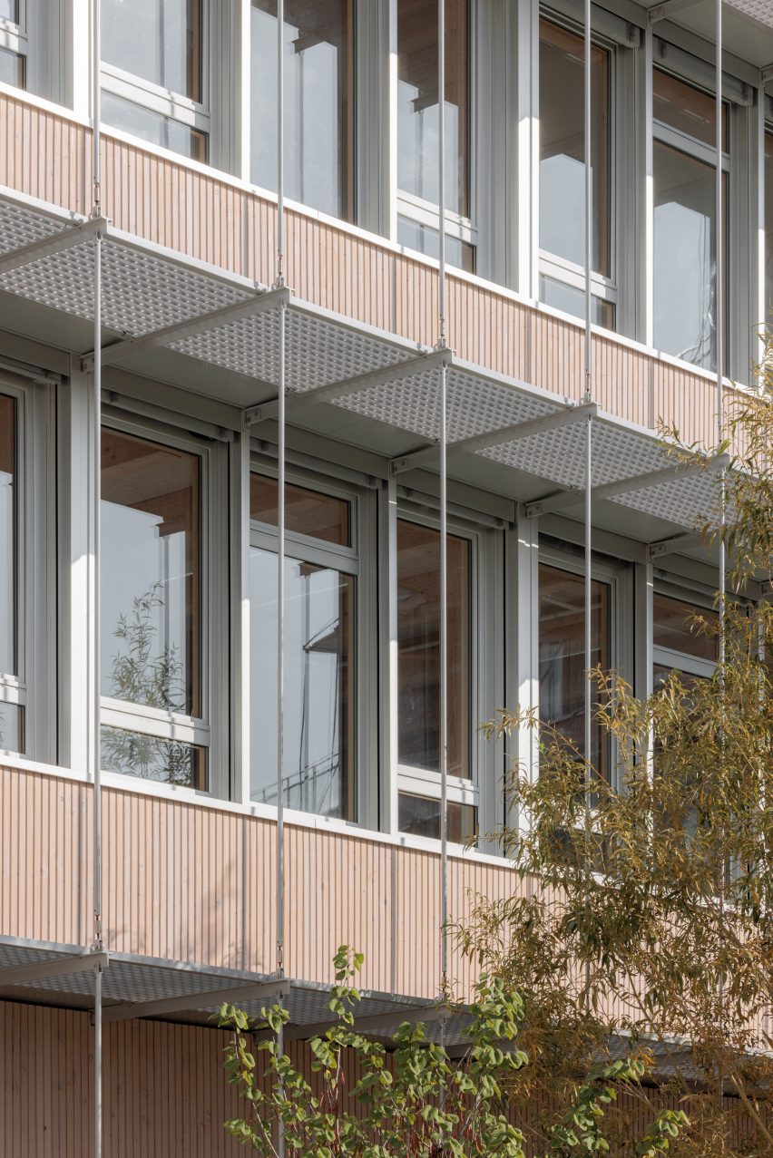 Dominique Frelaut School by Tectoniques