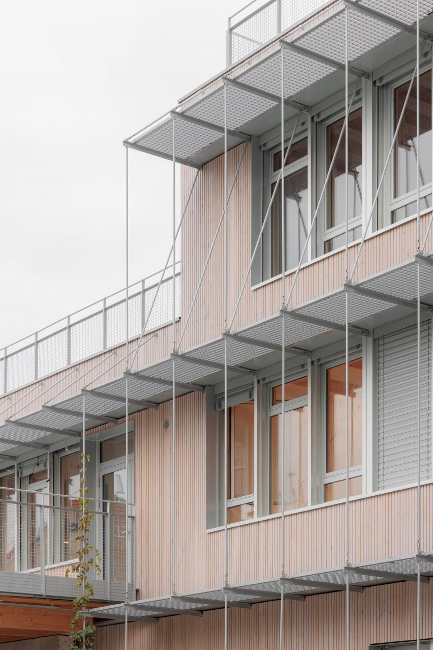 Dominique Frelaut School by Tectoniques