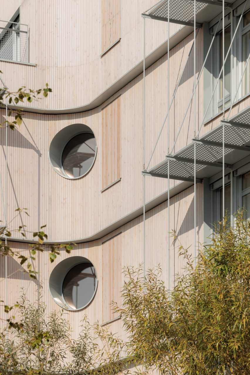 Dominique Frelaut School by Tectoniques