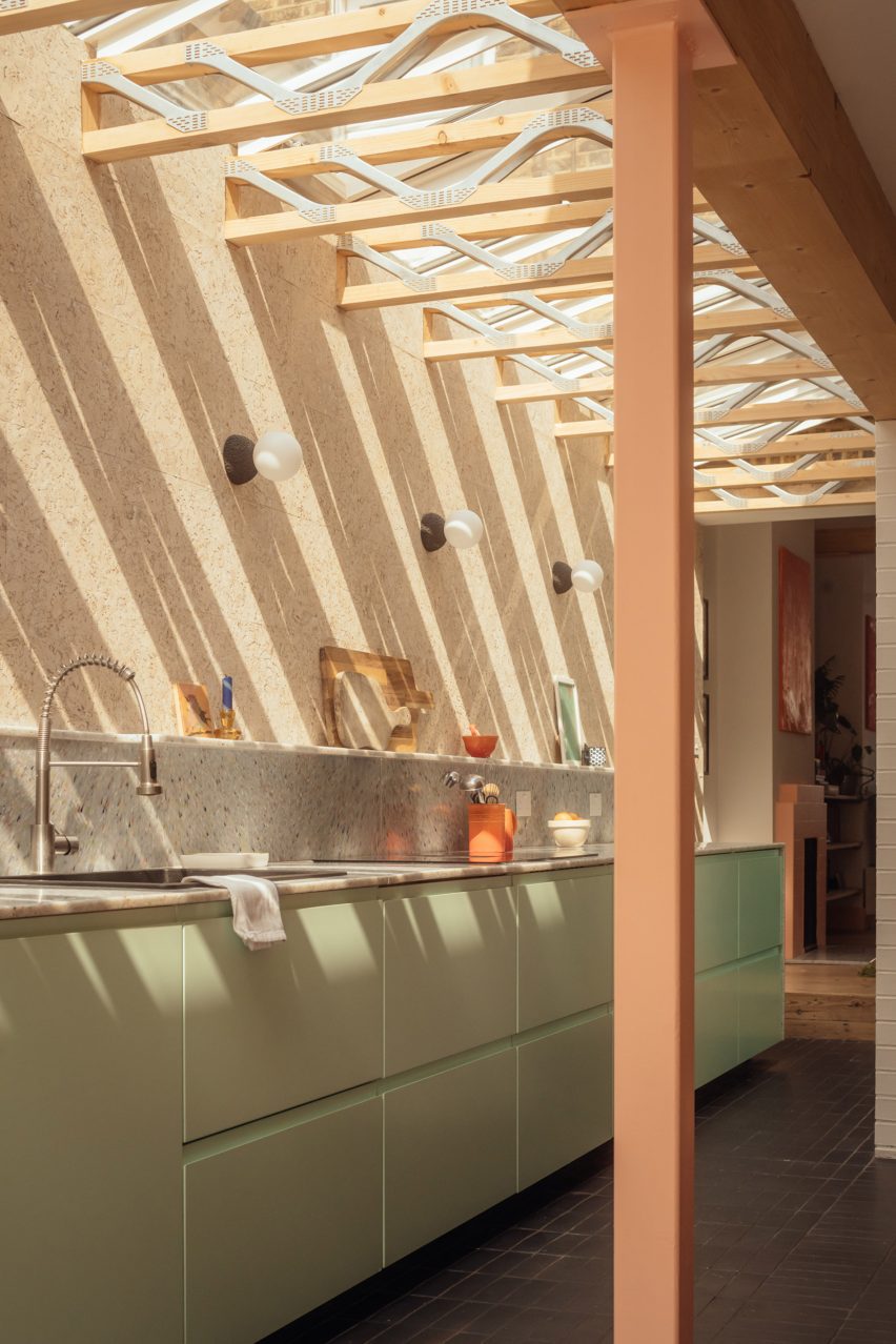 Easi-House by Nimtim Architects