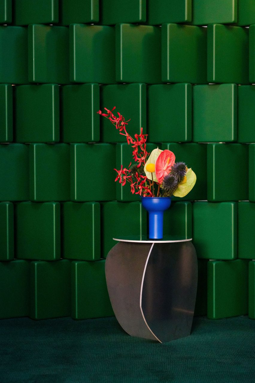 Gantri showroom by Zomuzi
