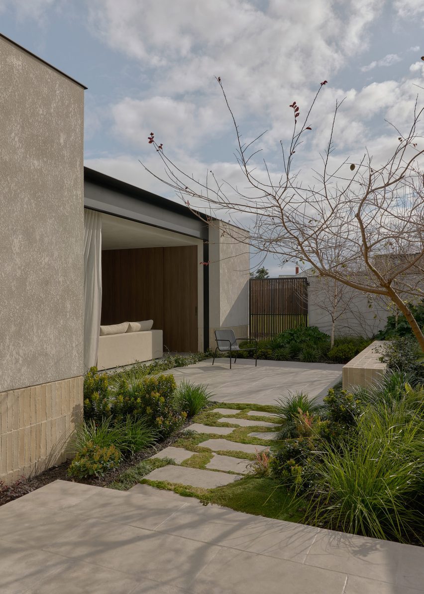 Gilbert's House by Castley McCrimmon Architects