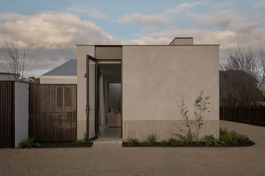 Gilbert's House by Castley McCrimmon Architects