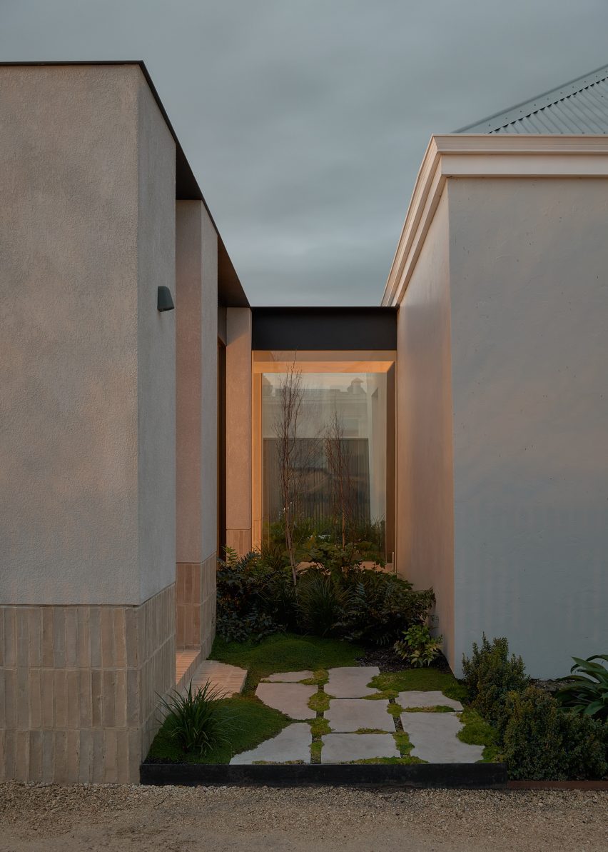 Gilbert's House by Castley McCrimmon Architects