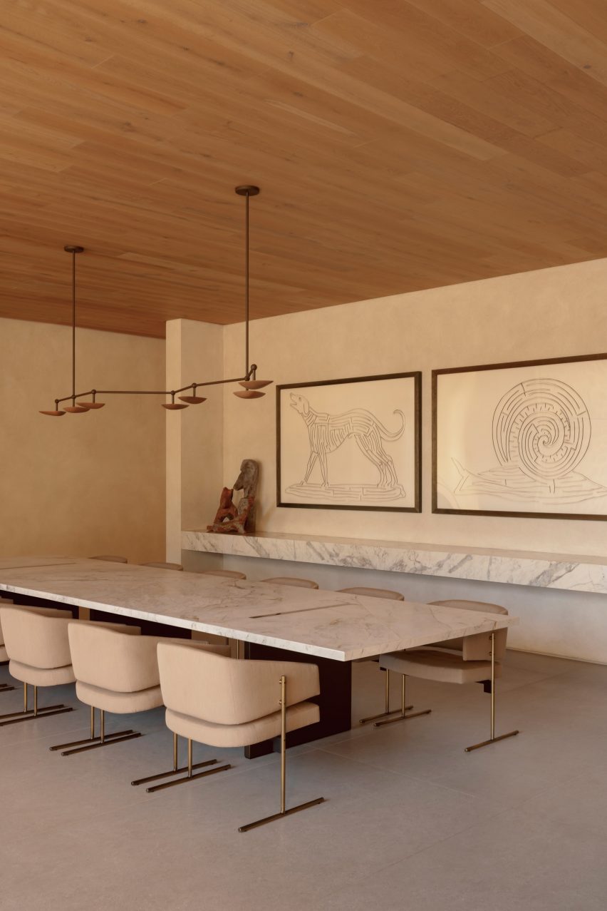 Grama House in Brazil by Studio Arthur Casas