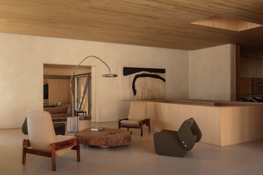 Grama House in Brazil by Studio Arthur Casas