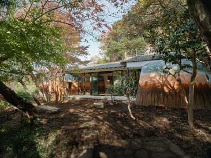 Haniyasu House by Aatismo
