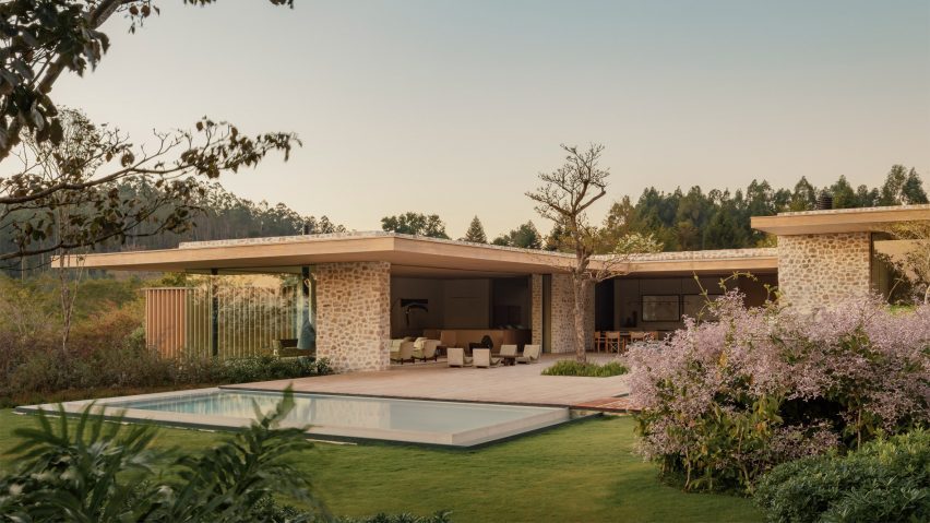 Grama House in Brazil by Studio Arthur Casas