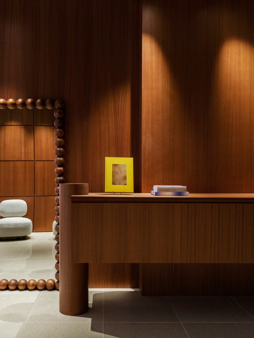Hoff store by El Departamento