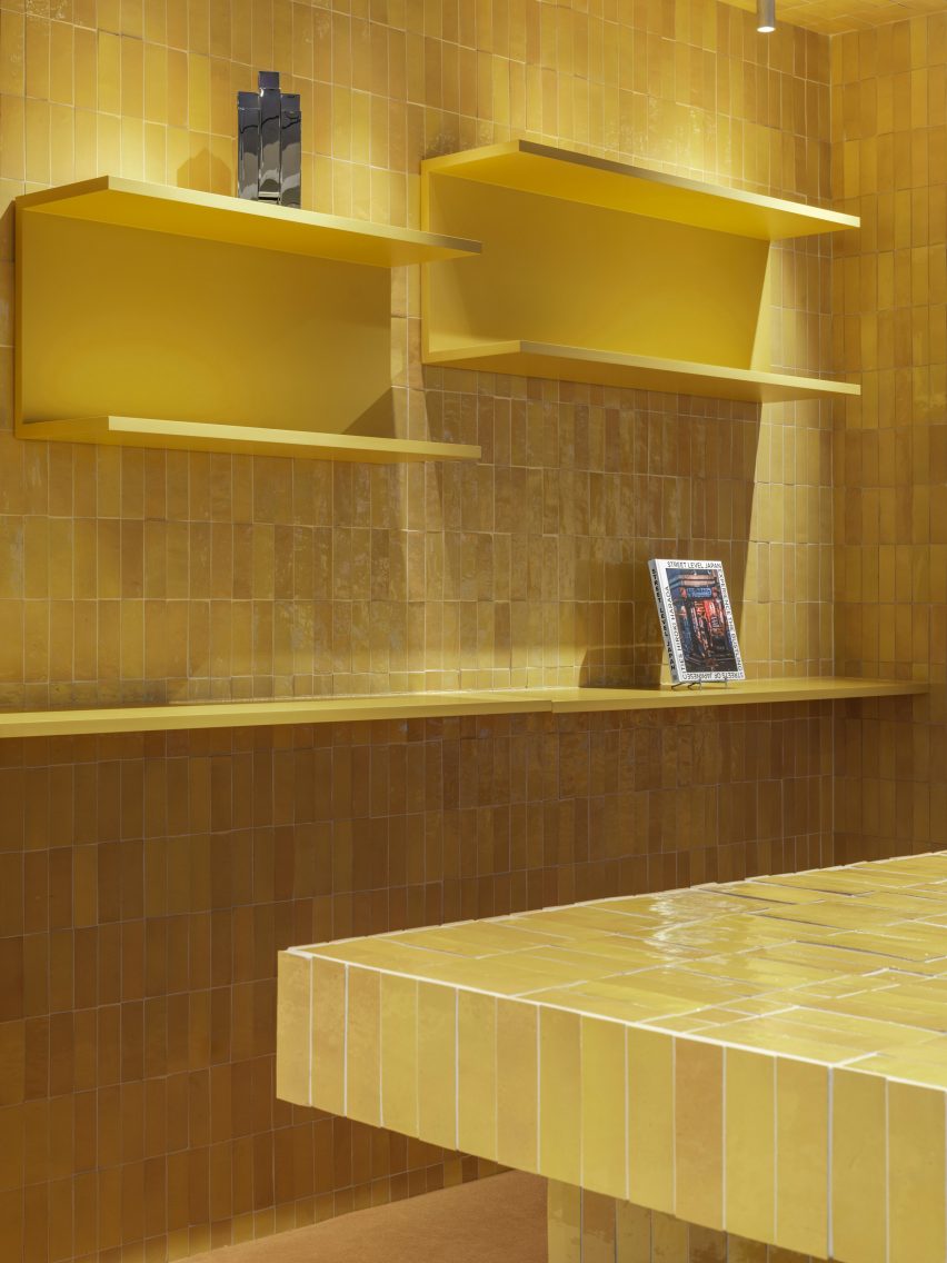 Hoff store by El Departamento
